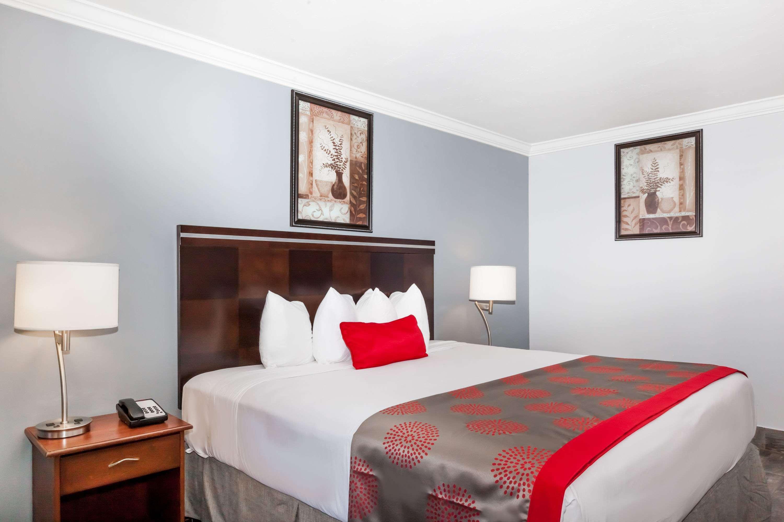 Ramada By Wyndham San Diego Poway Miramar Экстерьер фото